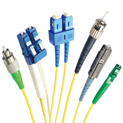 Симплекс одиночного режима гибкого провода 2mm кабеля волокна SC APC для системы FTTH