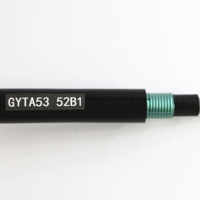 На открытом воздухе ядр кабеля 12 стекловолокна GYTA53 с проводом стали APL оболочки PE